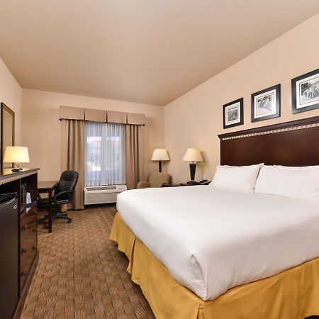 Holiday Inn Express & Suites Albuquerque Historic Old Town By Ihg Exterior foto
